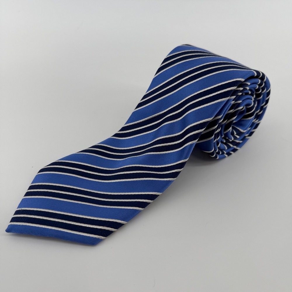 Donald J Trump Signature Collection Blue Striped 100% Silk Mens Necktie 0356
